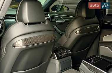 Audi S8 2022