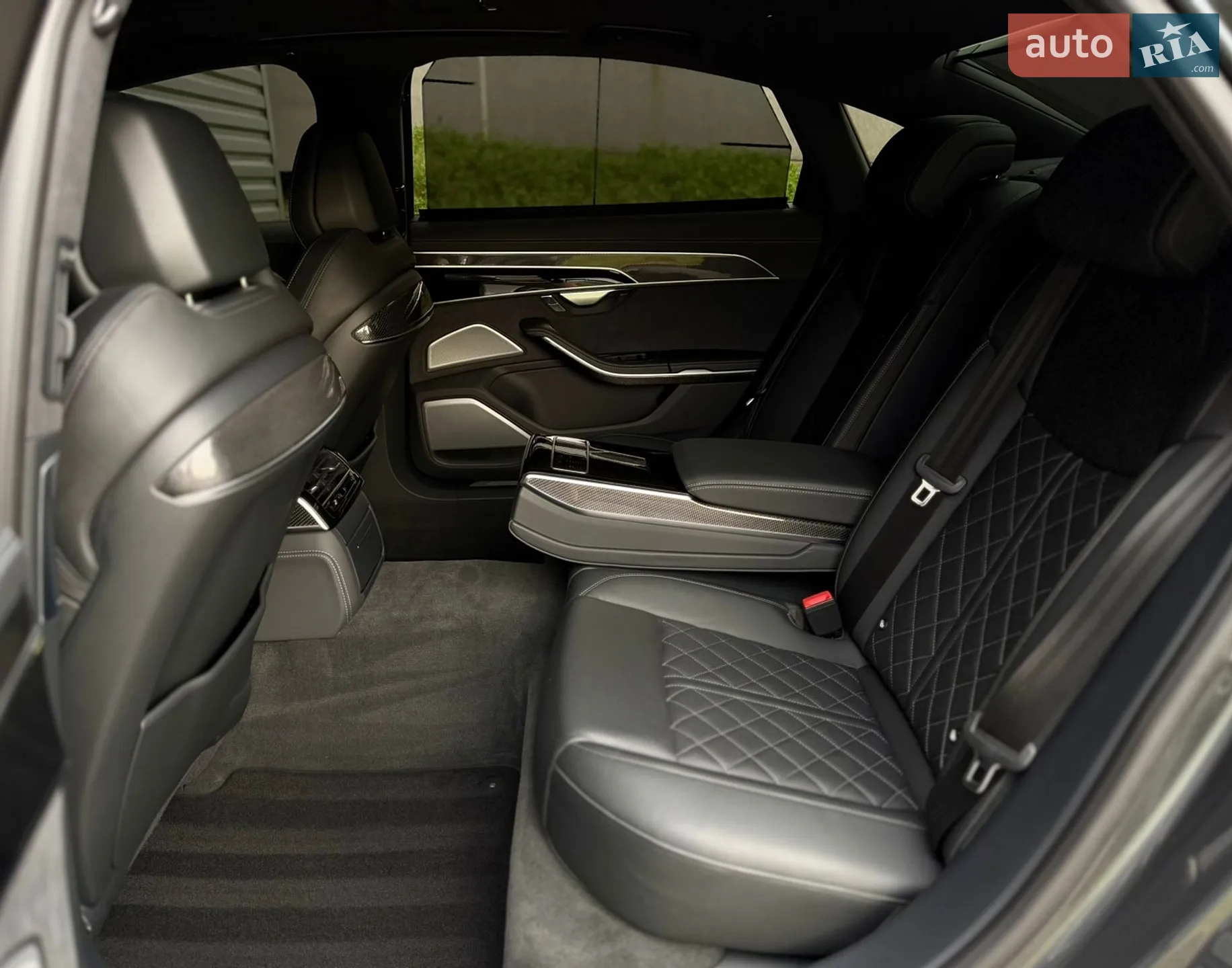 2022 Audi S8 - мініатюра 26