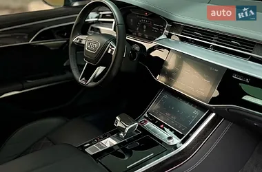 Audi S8 2022