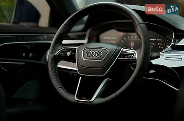 Audi S8 2022