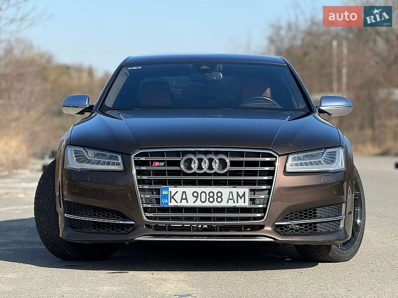 Седан Audi S8 2013 в Киеве