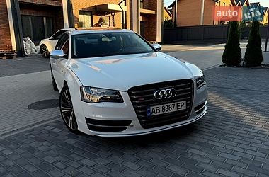 Седан Audi S8 2014 в Вінниці