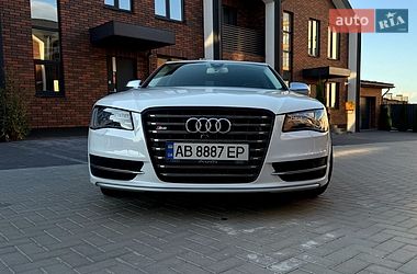 Седан Audi S8 2014 в Вінниці