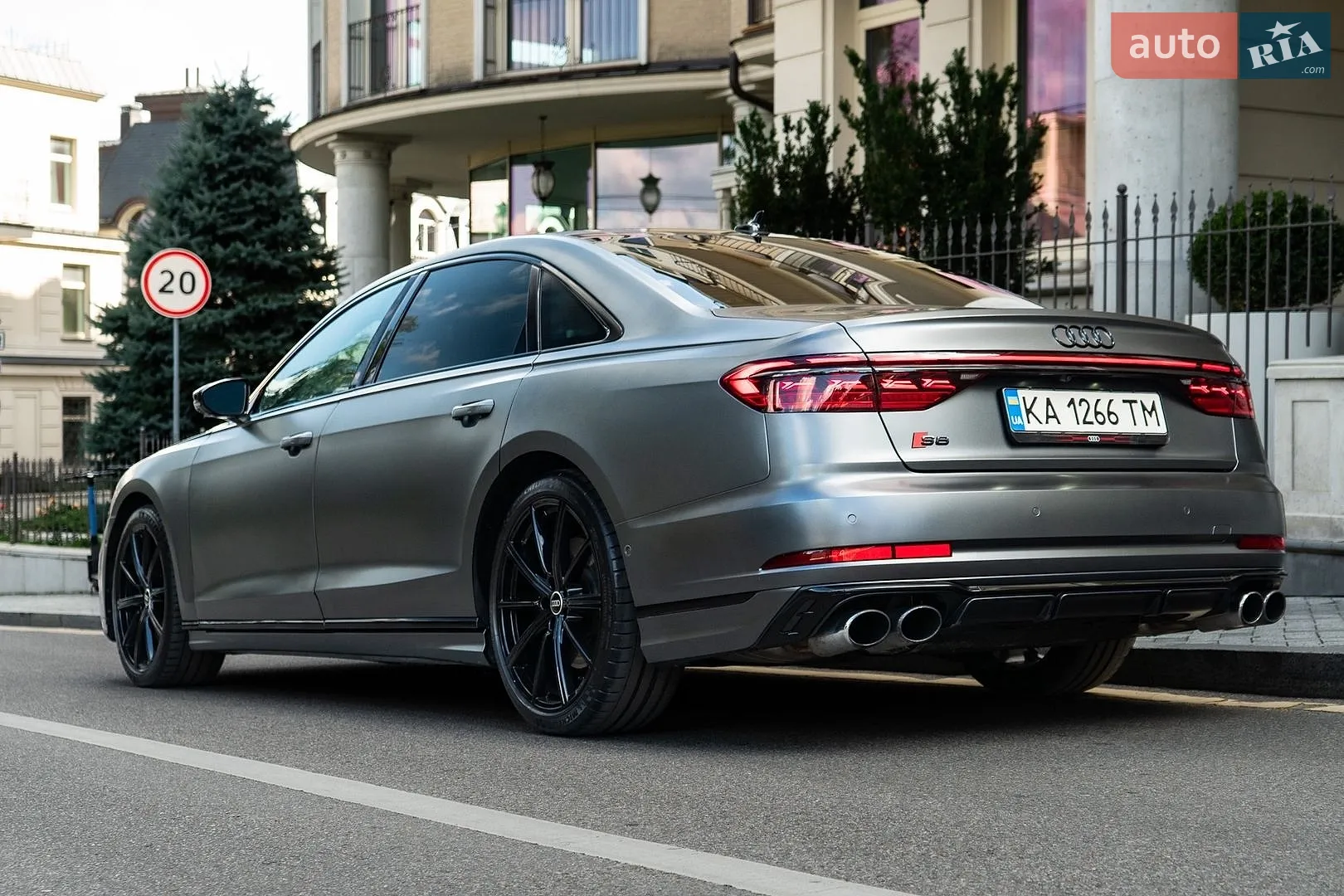2023 Audi S8 - мініатюра 11