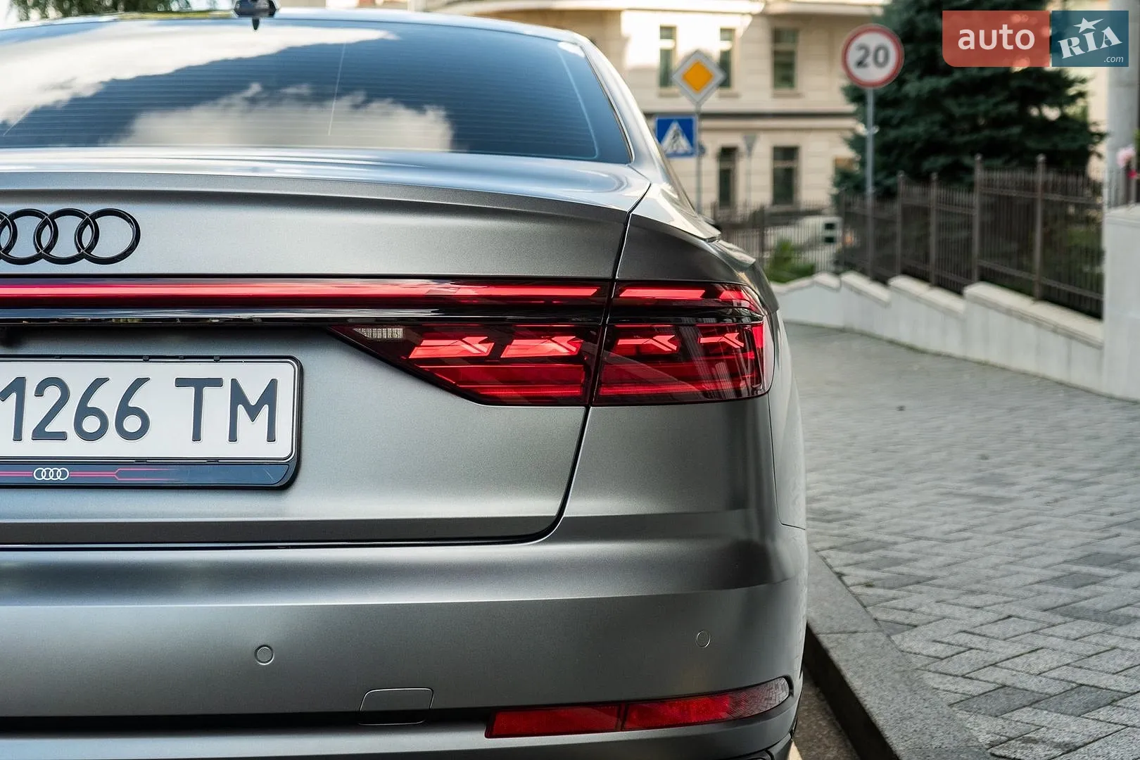 2023 Audi S8 - мініатюра 13