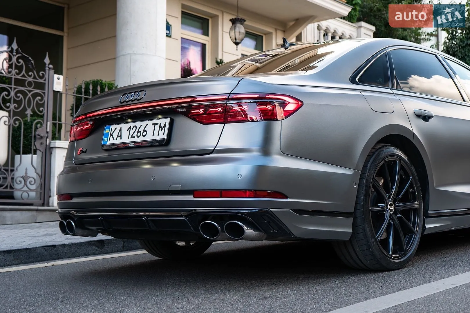 2023 Audi S8 - мініатюра 23