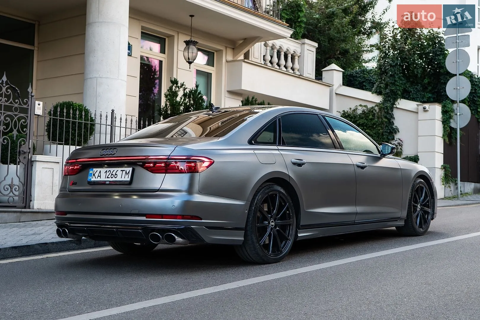 2023 Audi S8 - мініатюра 25