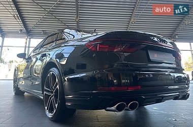 Седан Audi S8 2026 в Дніпрі