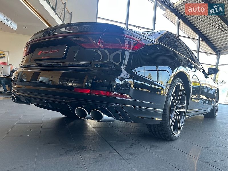 Седан Audi S8 2026 в Дніпрі