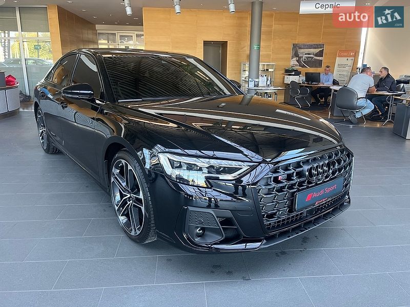 Седан Audi S8 2026 в Дніпрі