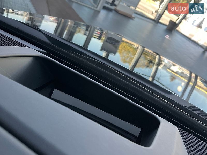 Седан Audi S8 2026 в Дніпрі