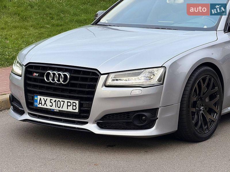 Седан Audi S8 2015 в Києві