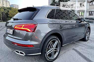 Внедорожник / Кроссовер Audi SQ5 2017 в Одессе