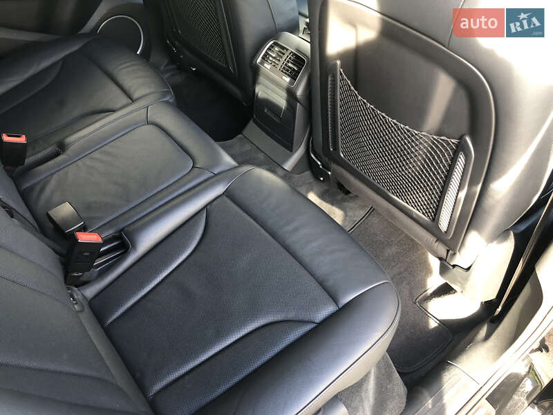 Внедорожник / Кроссовер Audi SQ5 2014 в Умани