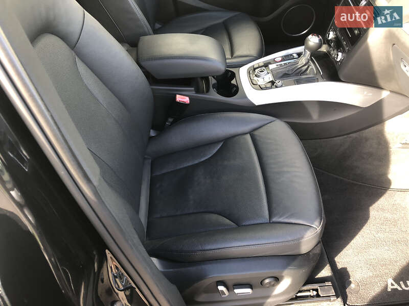 Внедорожник / Кроссовер Audi SQ5 2014 в Умани
