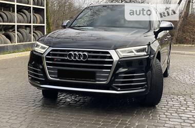 Внедорожник / Кроссовер Audi SQ5 2017 в 