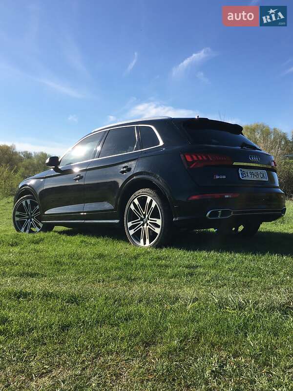 Внедорожник / Кроссовер Audi SQ5 2018 в Хмельницком