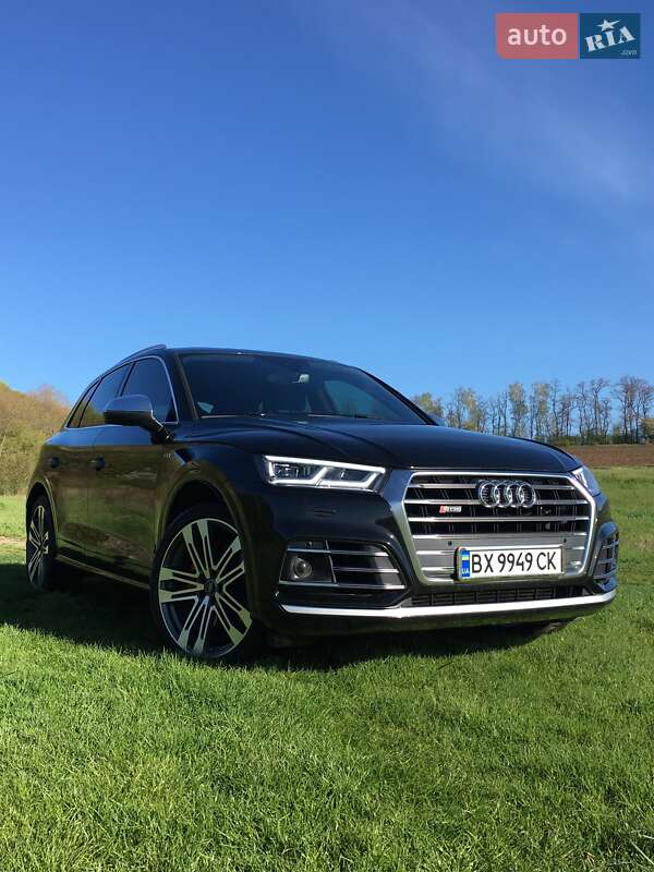 Внедорожник / Кроссовер Audi SQ5 2018 в Хмельницком