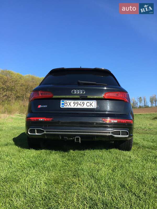 Внедорожник / Кроссовер Audi SQ5 2018 в Хмельницком