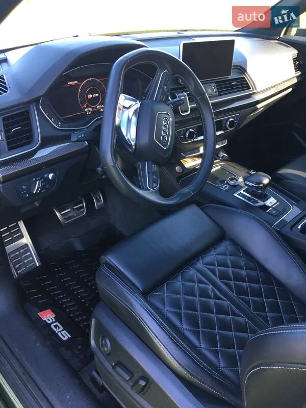 Внедорожник / Кроссовер Audi SQ5 2018 в Хмельницком