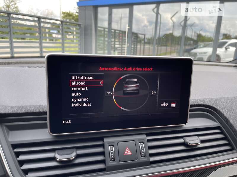 Внедорожник / Кроссовер Audi SQ5 2019 в Ровно