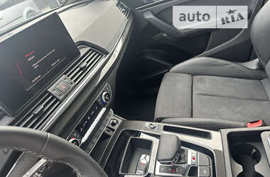 Внедорожник / Кроссовер Audi SQ5 2022 в 