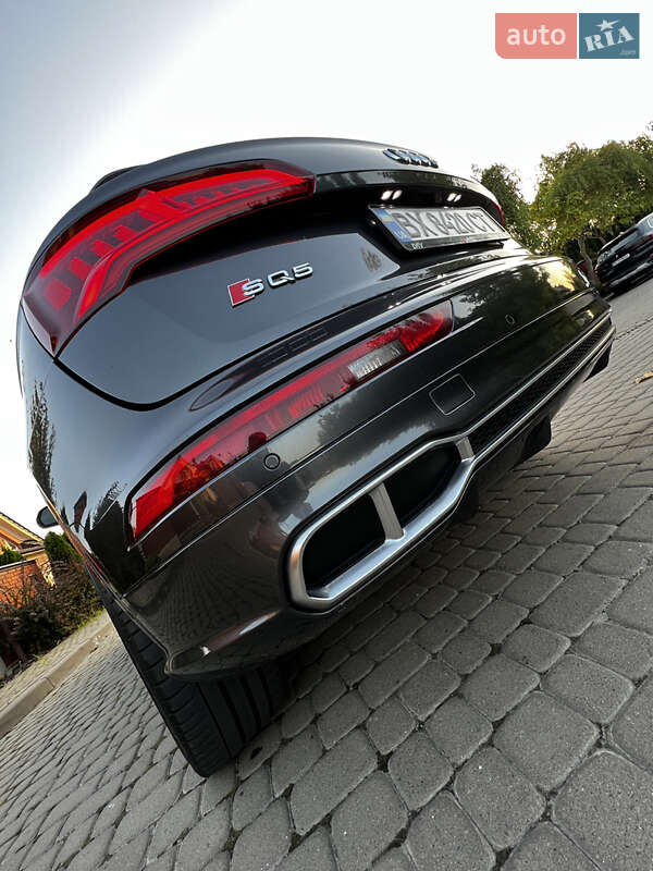 Внедорожник / Кроссовер Audi SQ5 2017 в Львове