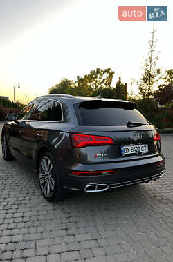 Внедорожник / Кроссовер Audi SQ5 2017 в 