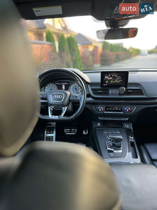 Внедорожник / Кроссовер Audi SQ5 2017 в Львове