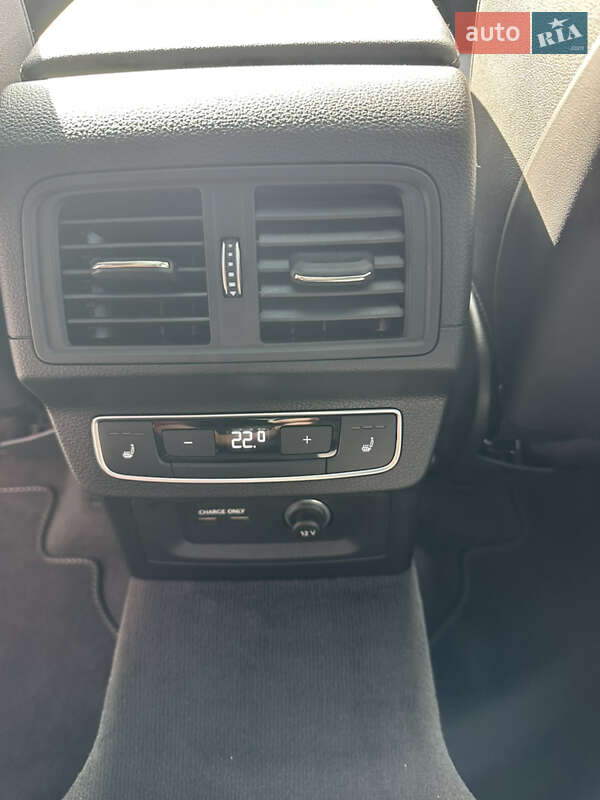 Внедорожник / Кроссовер Audi SQ5 2022 в Одессе