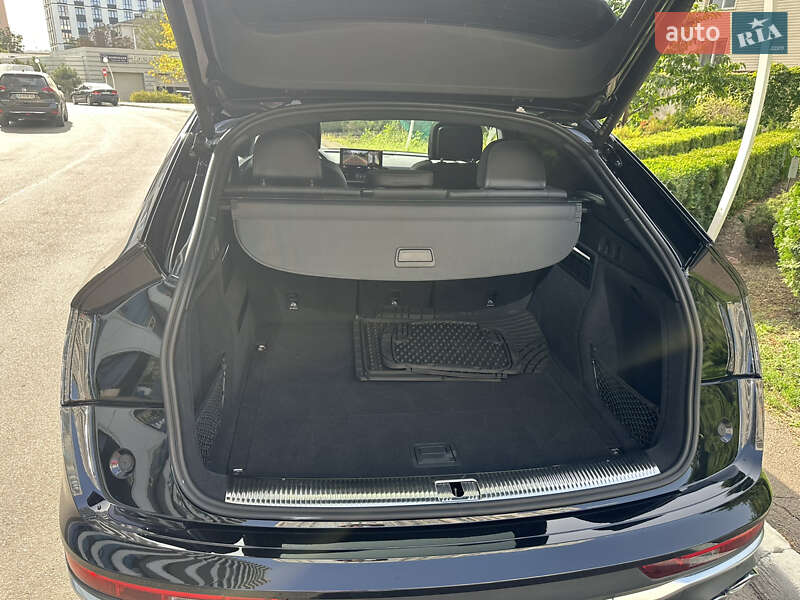 Внедорожник / Кроссовер Audi SQ5 2022 в Одессе