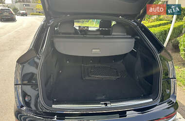Внедорожник / Кроссовер Audi SQ5 2022 в 