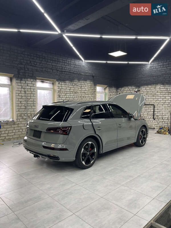 Внедорожник / Кроссовер Audi SQ5 2019 в Полтаве