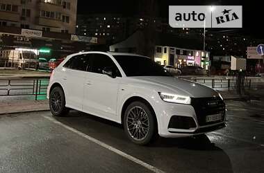 Внедорожник / Кроссовер Audi SQ5 2019 в Киеве