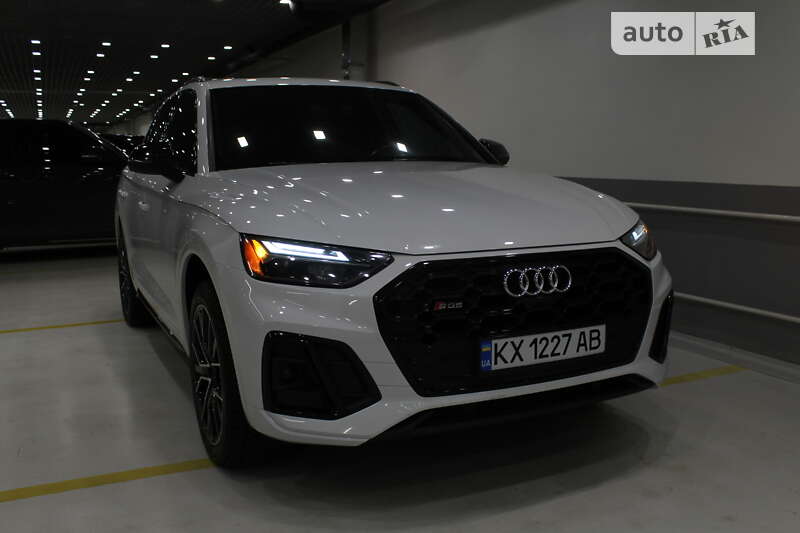 Внедорожник / Кроссовер Audi SQ5 2020 в Киеве