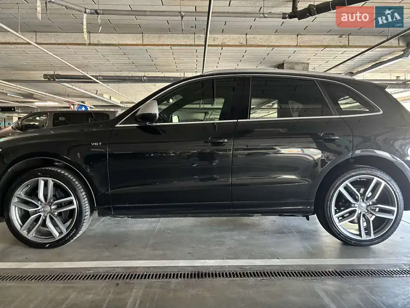 Audi SQ5 2013