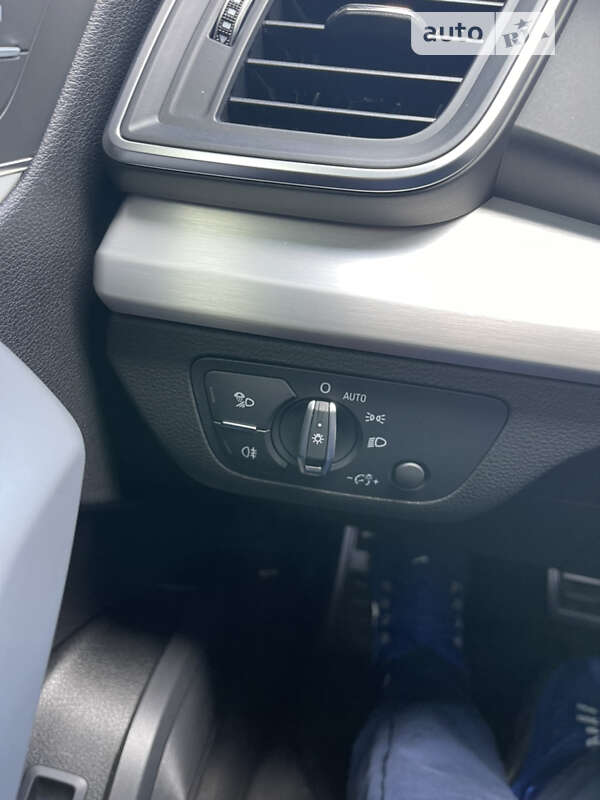 Внедорожник / Кроссовер Audi SQ5 2019 в Львове фото 36 Внедорожник / Кроссовер Audi SQ5 2019 в Львове
