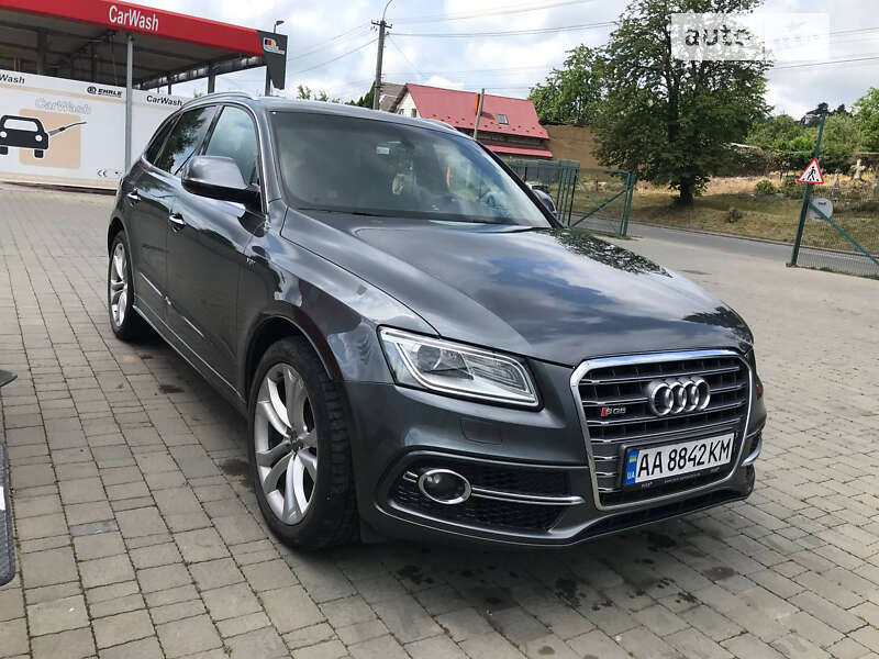 Позашляховик / Кросовер Audi SQ5 2015 в Києві