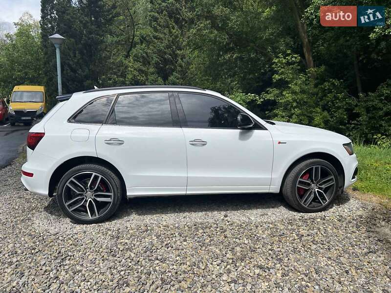 Внедорожник / Кроссовер Audi SQ5 2016 в Тернополе