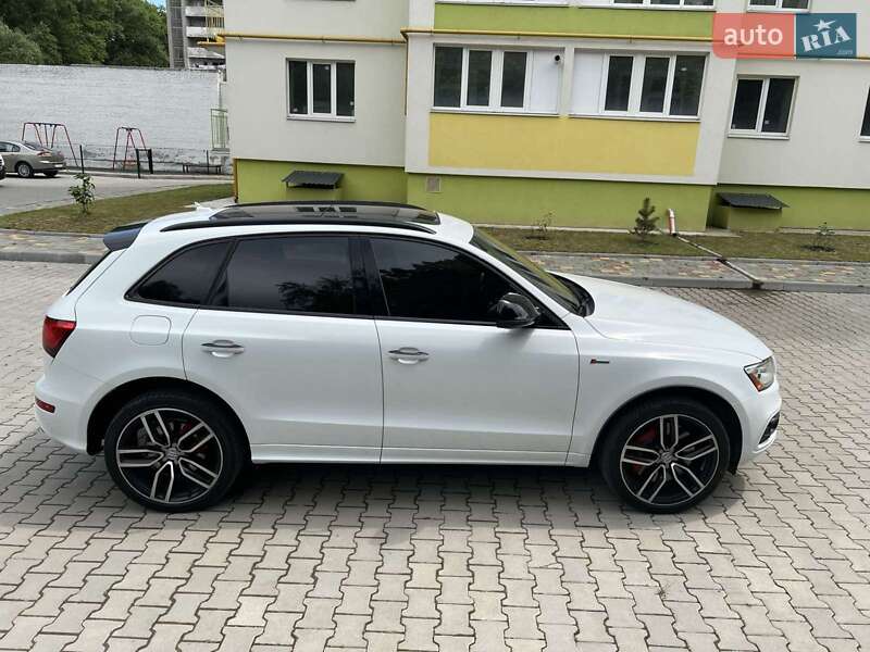 Внедорожник / Кроссовер Audi SQ5 2016 в Тернополе