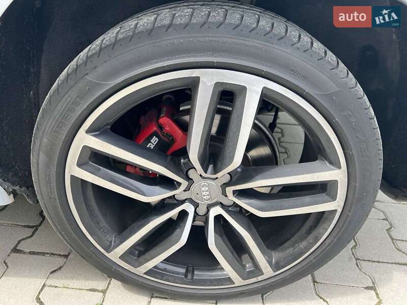 Внедорожник / Кроссовер Audi SQ5 2016 в Тернополе