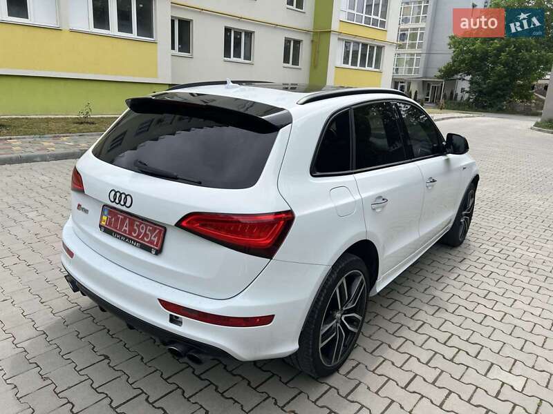Внедорожник / Кроссовер Audi SQ5 2016 в Тернополе