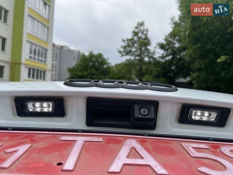 Внедорожник / Кроссовер Audi SQ5 2016 в Тернополе