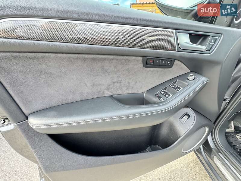 Внедорожник / Кроссовер Audi SQ5 2015 в Киеве