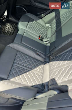Внедорожник / Кроссовер Audi SQ5 2021 в 