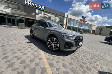 Внедорожник / Кроссовер Audi SQ5 2021 в 