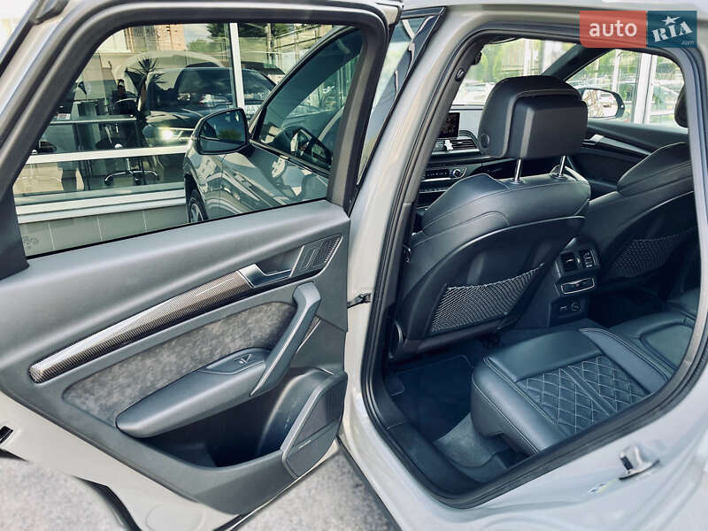 Позашляховик / Кросовер Audi SQ5 2019 в Одесі