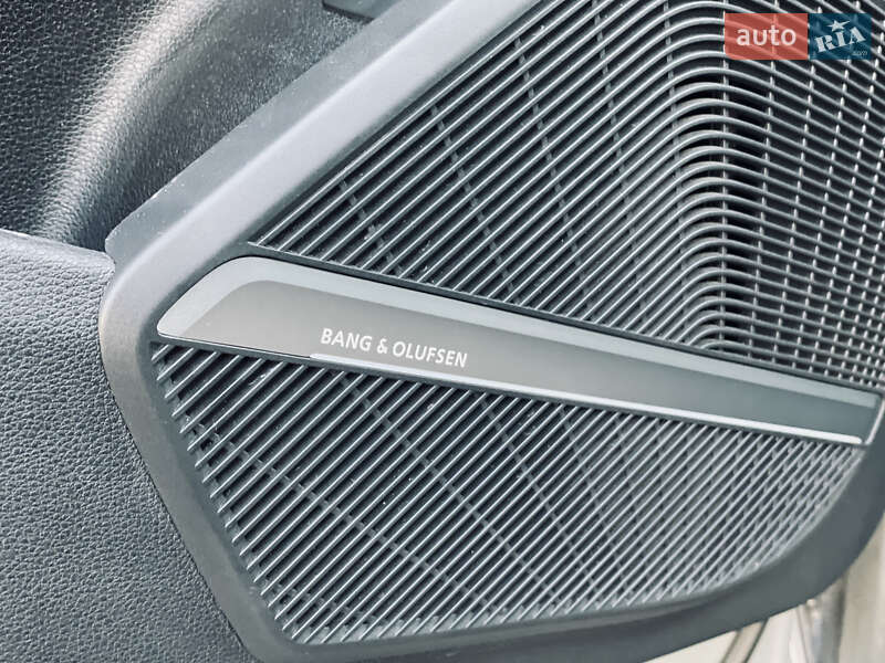 Позашляховик / Кросовер Audi SQ5 2019 в Одесі