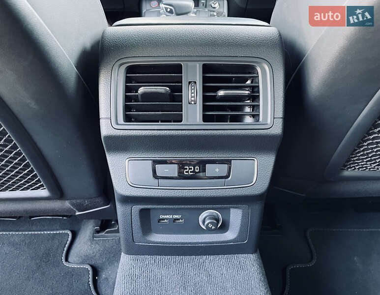 Позашляховик / Кросовер Audi SQ5 2019 в Одесі