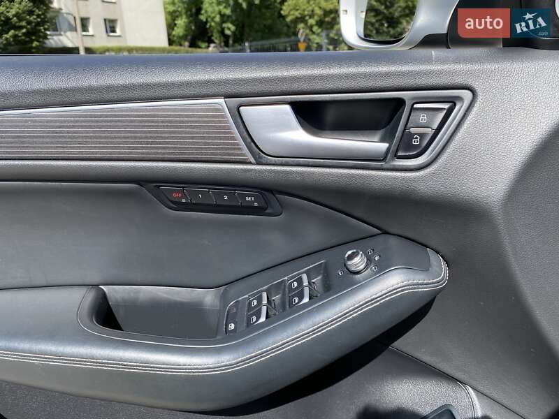 Внедорожник / Кроссовер Audi SQ5 2014 в Львове
